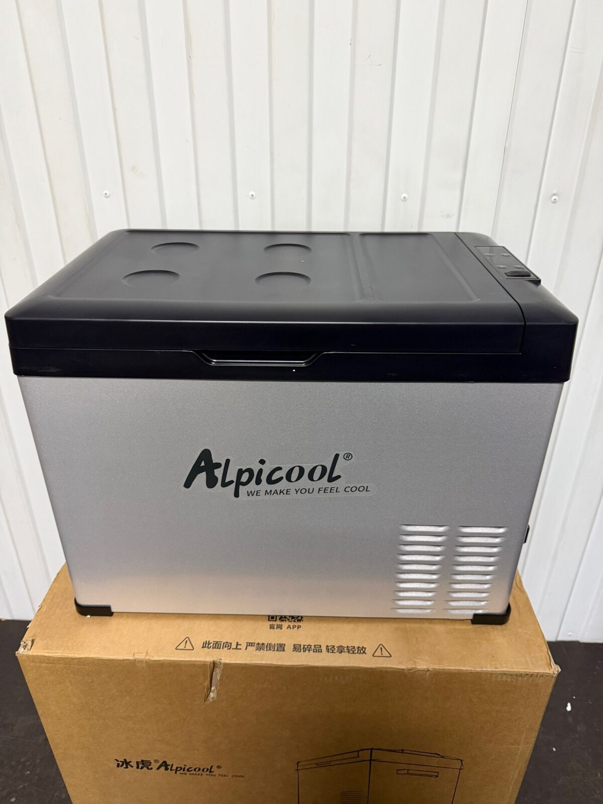 10318735460.jpg Автохолодильник компрессорный автомобильный Alpicool С40 — изображение 2