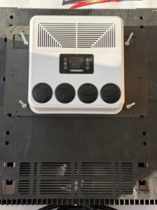 Стояночный кондиционер для грузовых автомобилей Alpicool 12v 2800 ВТ — изображение 7
